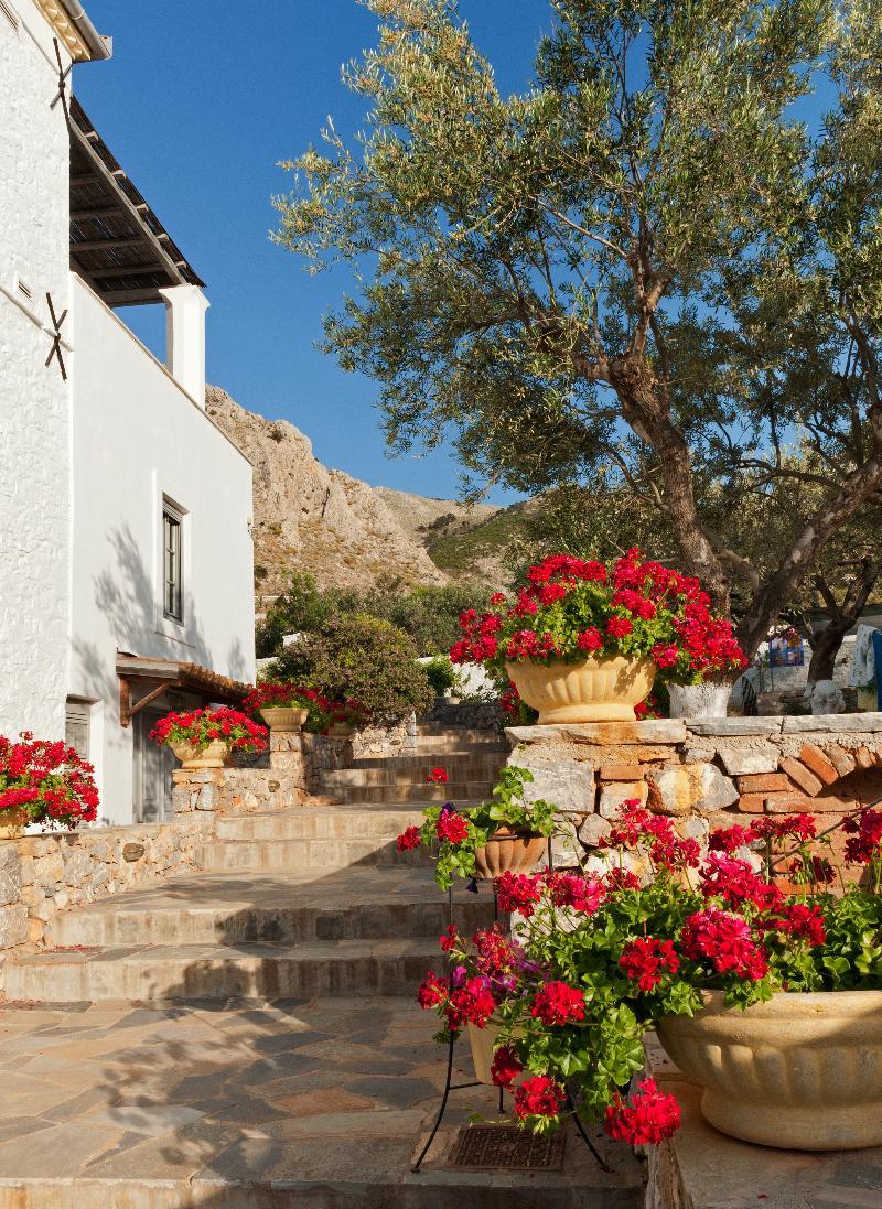 Hotel Four Seasons Hydra Luxury 4*